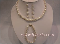 freshwater keishi pearl neckalce-bracelet-earrings set