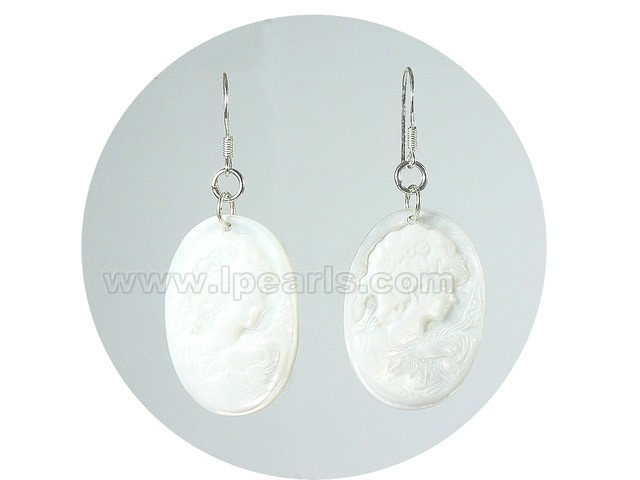 30mm white oval carved shape flower shell earrings  jewelry