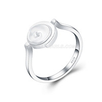 Latest 925 silver simple shape pearl rings fitting with zircons