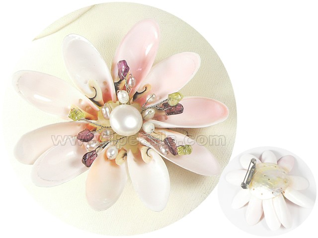 7.5cm pink freshwater pearl brooch with precious stone