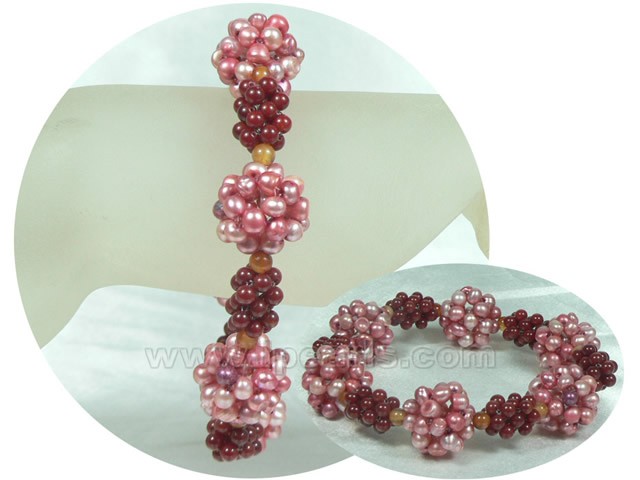cluster shape peachblow potato pearl and coral stretchy bracelet