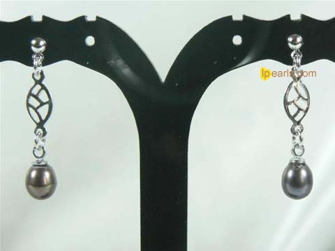 5*7mm black freshwater pearl dangling earrings