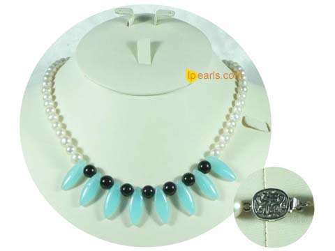 white potato freshwater pearl with blue crystal necklace