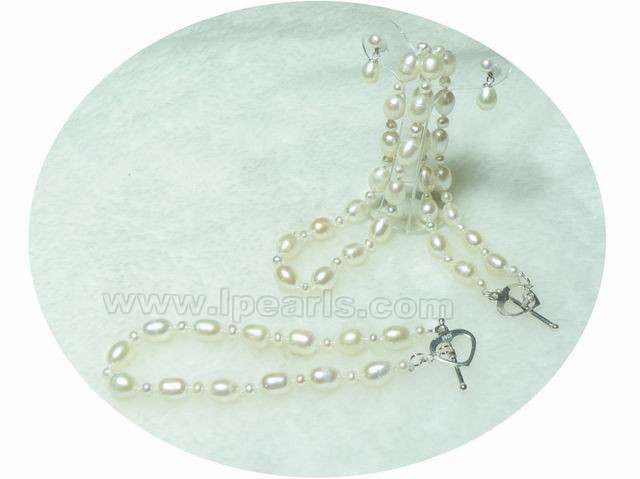 white rice freshwater pearl set of necklace, bracelet and earrri