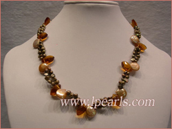smooth on both sides and coin pearl necklace with crystal beads