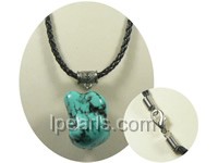 Turquoise beads pendant with leather chain