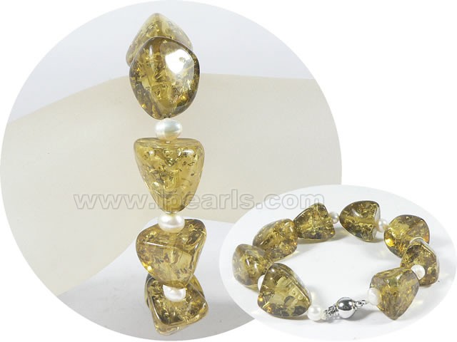 5-6mm potato pearl bracelet with 16mm amber wholesale