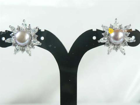 purple pearl earrings with 18K GP mounting and zircon