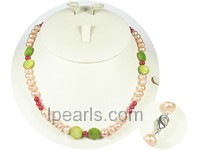 7-8mm freshwater pearl necklace with corals