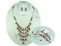 6*11mm red raindrop coral necklace and dangling coral earrings
