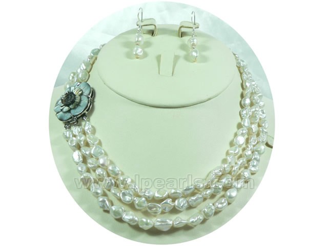 three strands Keishi freshwater pearl necklace set
