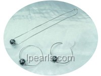black shell pearl jewelry set of pendant and hoop earrings